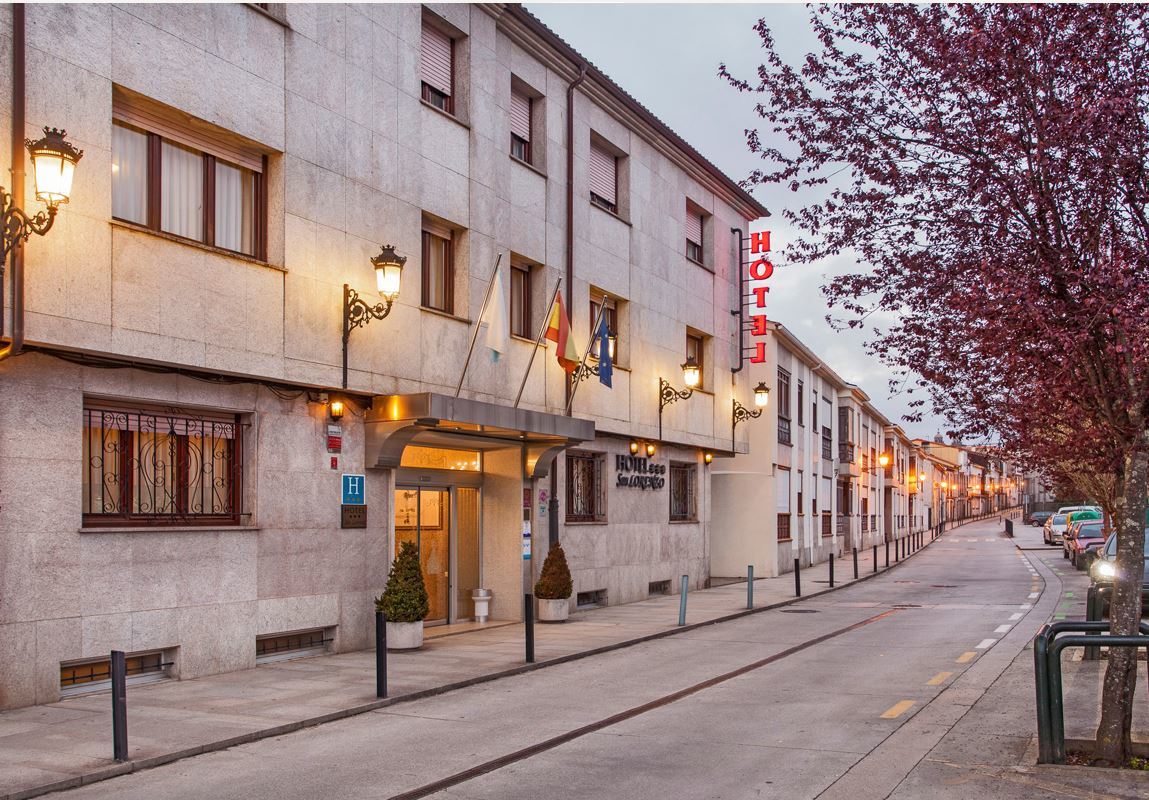 Hotel San Lorenzo Santiago de Compostela Exterior photo